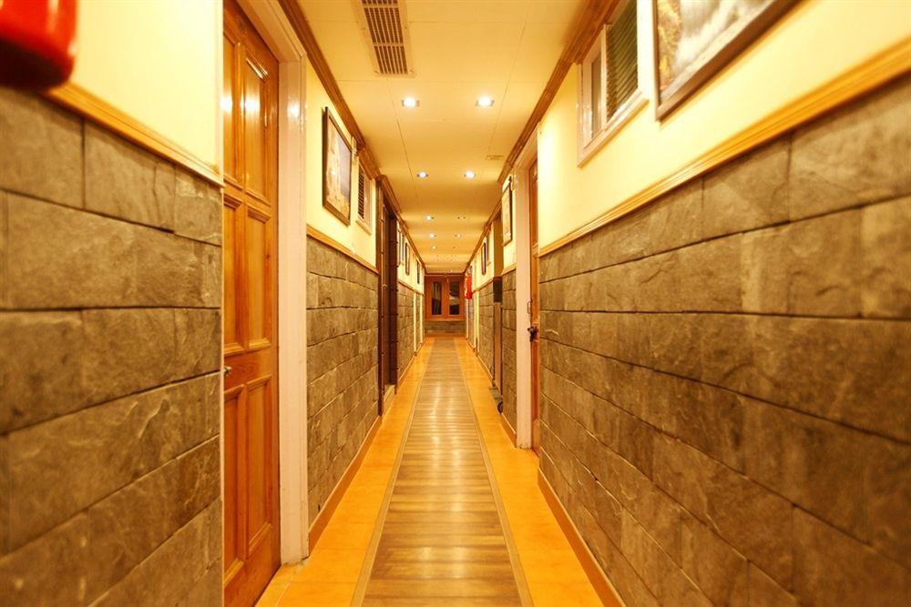 Bridge View Regency Hotel Shimla Buitenkant foto