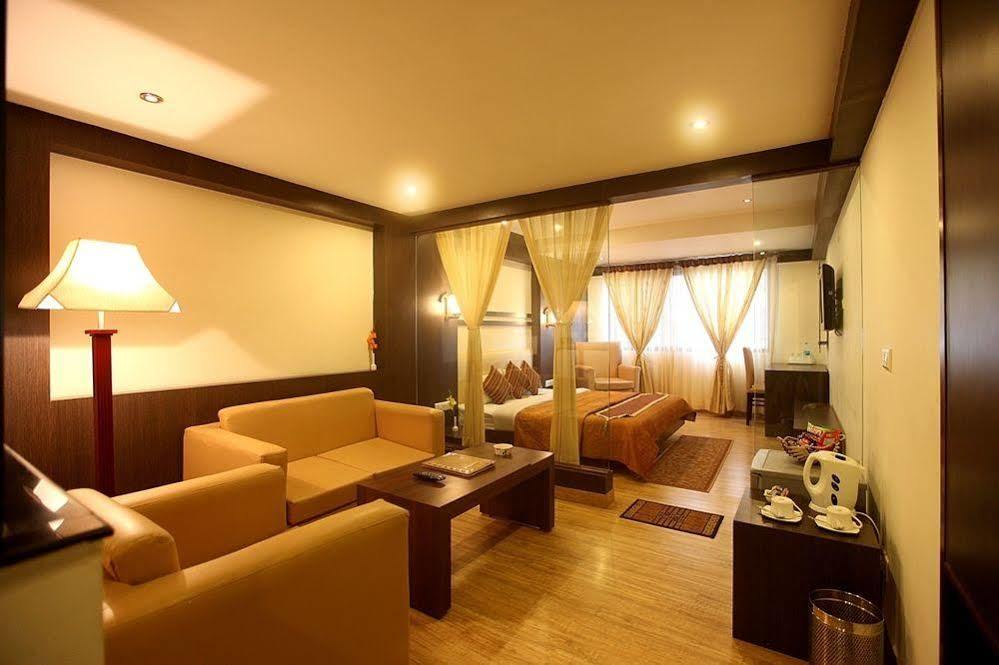 Bridge View Regency Hotel Shimla Buitenkant foto